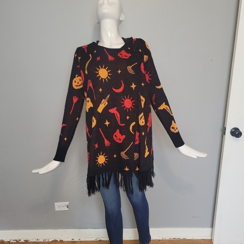 Disney Her Universe Hocus Pocus Dani Hooded Fringe Cardigan, VGUC, XS FITS BIG
